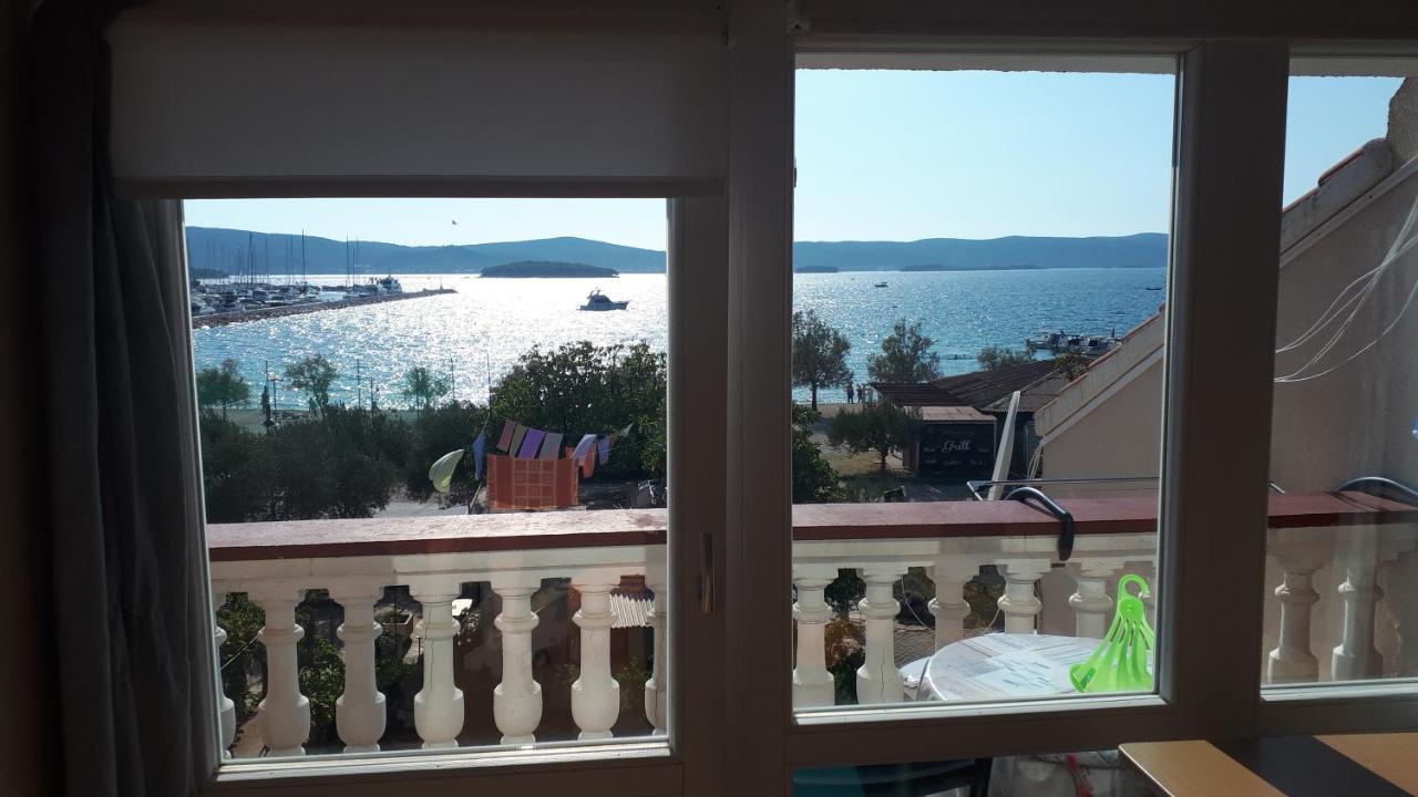 Sobe Rolo Uz More Biograd Na Moru Dış mekan fotoğraf